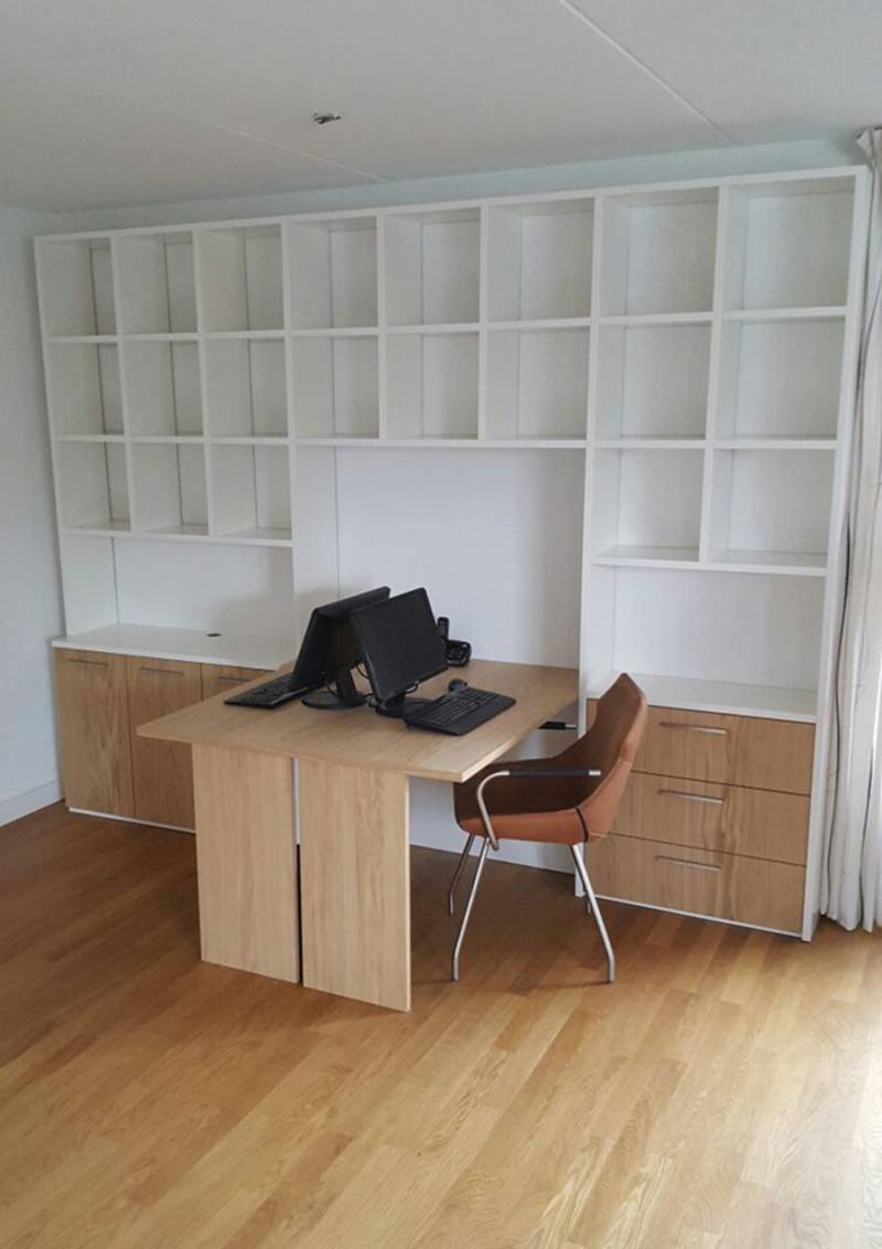Bureau boekenkast eikenhout MDF modern Te Meubelmakerij & Interieurbouw